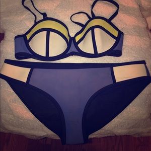 Triangl Bikini